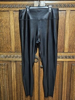 NWOT Maurices Black Faux Leather Leggings Size Large